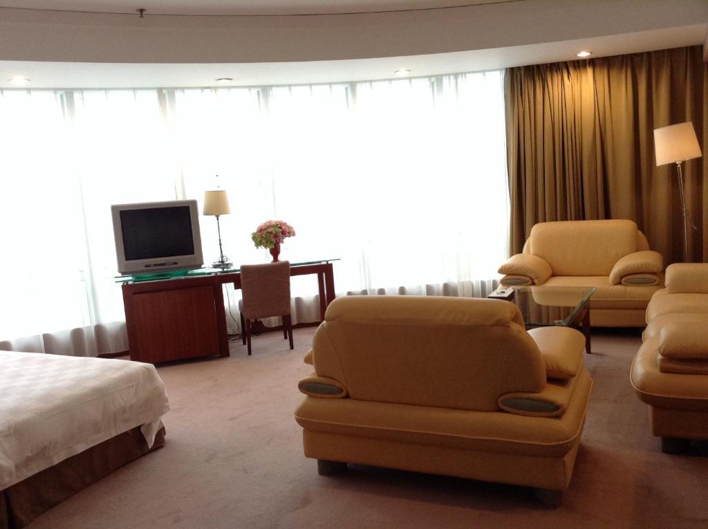 New Times Hotel Shenzhen Railway Station Экстерьер фото