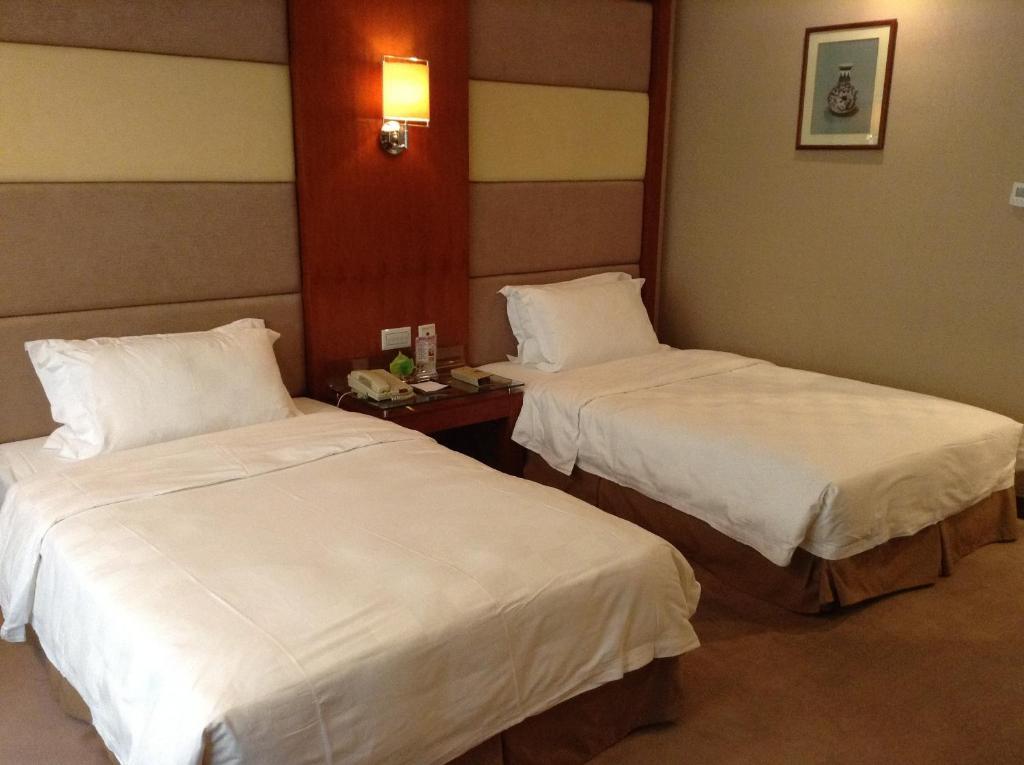 New Times Hotel Shenzhen Railway Station Экстерьер фото