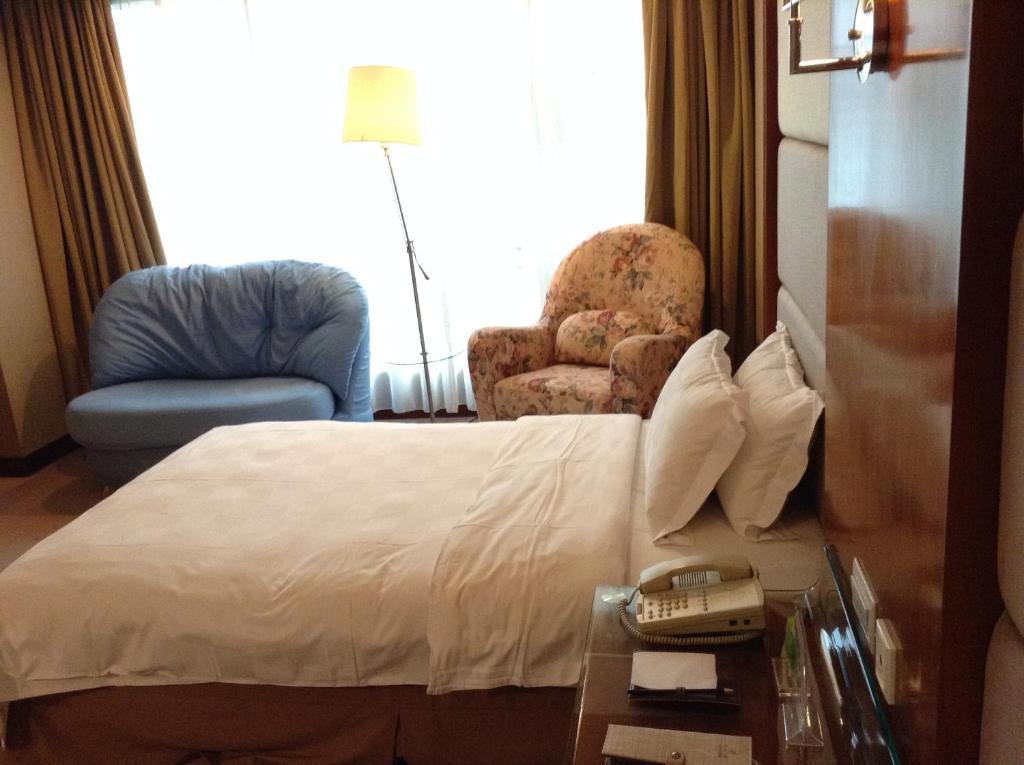 New Times Hotel Shenzhen Railway Station Экстерьер фото