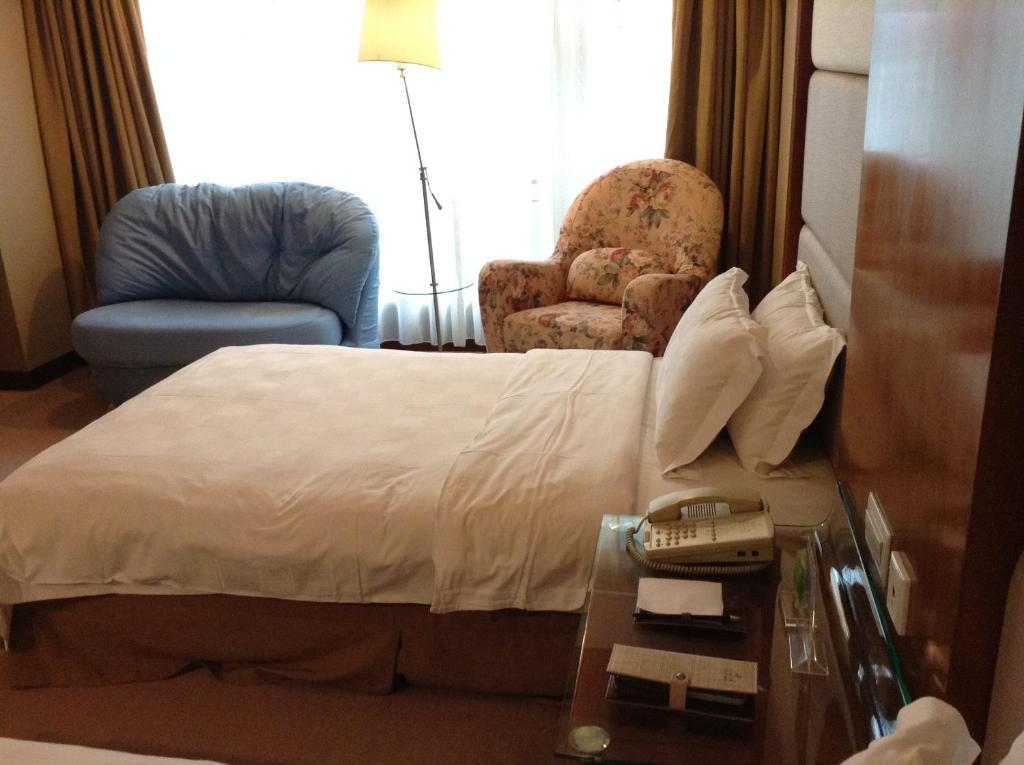 New Times Hotel Shenzhen Railway Station Экстерьер фото
